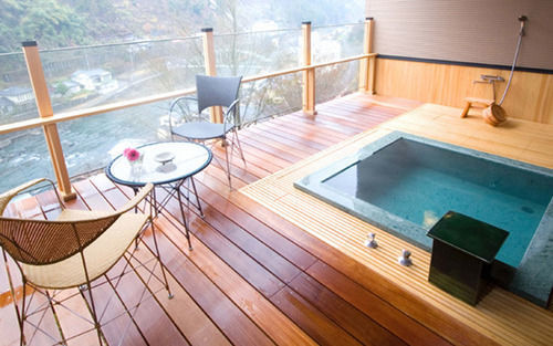 Shinshiyo Hotell Hita Exteriör bild
